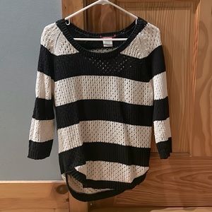 Union bay women’s large sweater